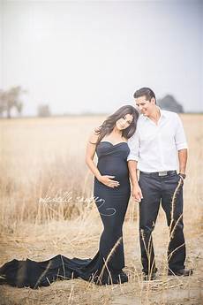 Pregnancy Shoot Outfits