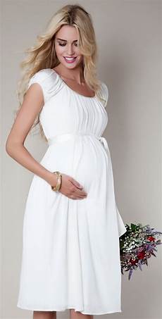 Trendy Maternity Outfits