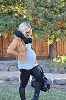 Trendy Maternity Outfits