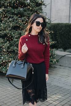 Maternity Christmas Outfits